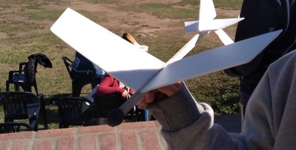 Exitoso curso de aeromodelismo en La Fábrica Punto Joven