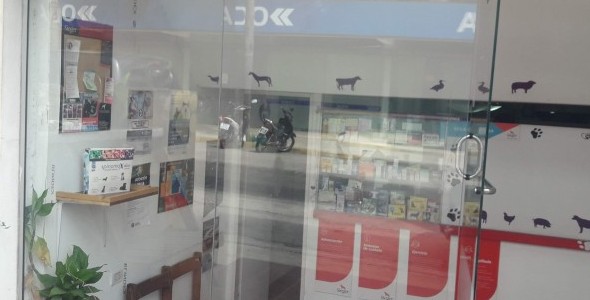 Robaron una veterinaria en la zona céntrica