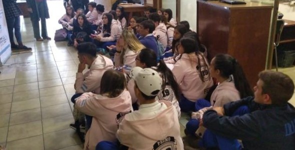 Estudiantes secundarios recorrieron tribunales de la ciudad
