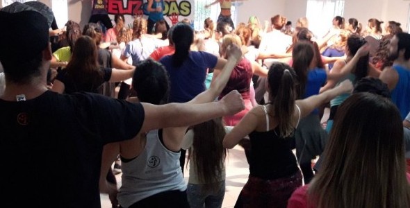 Más de 100 vecinos bailaron por Noah