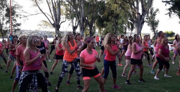Exitoso zumbathon solidario en la costanera